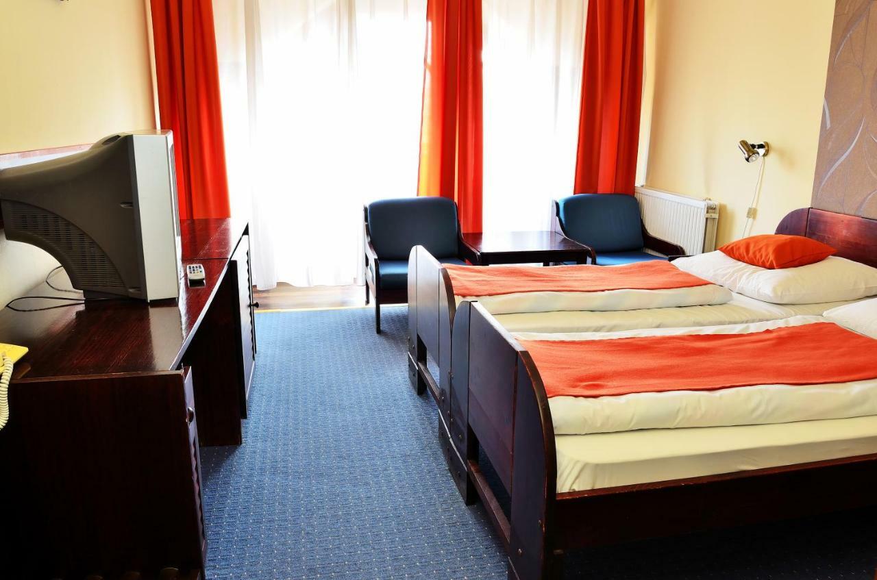 Hotel Solar Nagyatád Kültér fotó